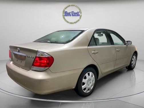 2005 Toyota Camry XLE