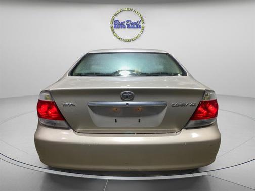 2005 Toyota Camry XLE
