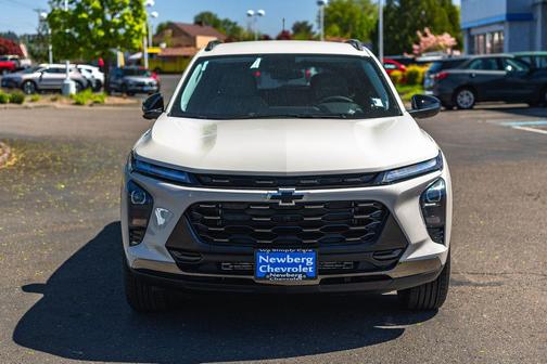 White Sands 2026 Chevrolet Trax FWD ACTIV