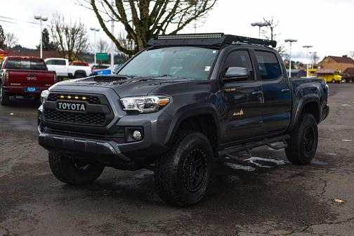 2016 Toyota Tacoma SR5