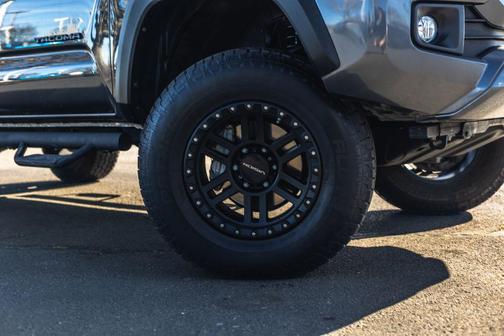 2016 Toyota Tacoma SR5