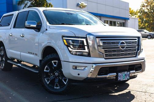 2020 Nissan Titan Platinum Reserve