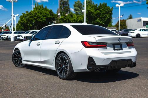 Mineral White Metallic 2023 BMW M340 M340i