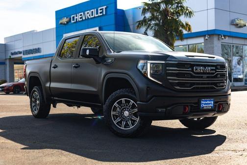 2024 GMC Sierra 1500 AT4