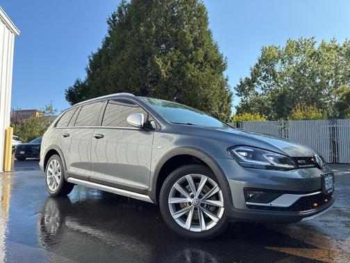 2017 Volkswagen Golf Alltrack TSI SEL