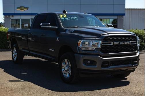 2022 RAM 2500 Big Horn Crew Cab 4x4 8' Box