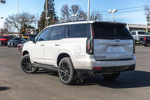 2021 Cadillac Escalade Sport Platinum