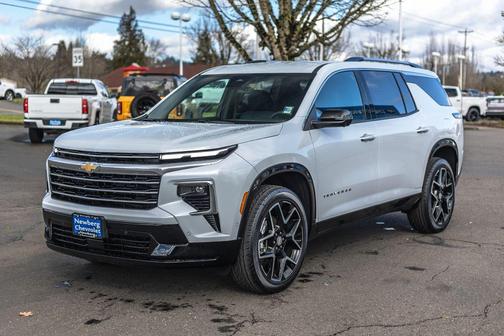 Polar White Tricoat 2026 Chevrolet Traverse High Country