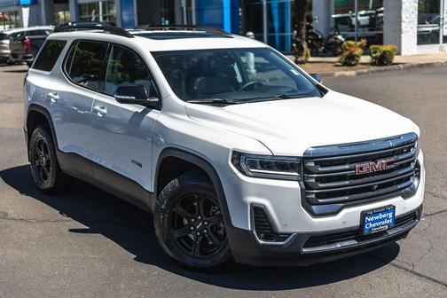 Summit White 2023 GMC Acadia AWD AT4