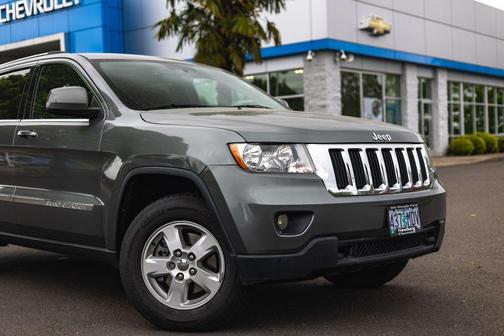 Mineral Gray Metallic Clearcoat 2012 Jeep Grand Cherokee Laredo