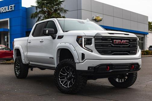 2023 GMC Sierra 1500 AT4