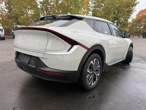 2024 Kia EV6 Light Long Range