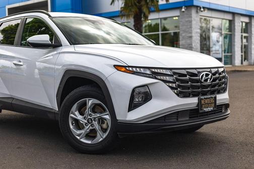 White Pearl 2024 Hyundai TUCSON SEL