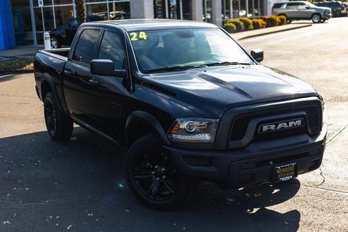 2024 RAM 1500 Classic Warlock Crew Cab 4x4 5'7' Box