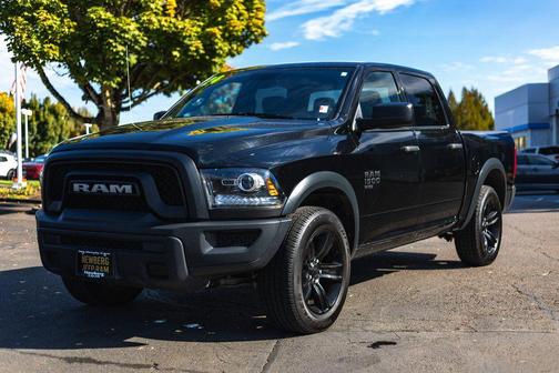 2024 RAM 1500 Classic Warlock Crew Cab 4x4 5'7' Box