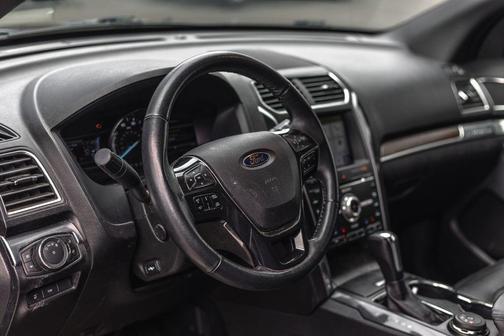 Shadow Black 2017 Ford Explorer Limited
