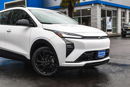 Summit White 2027 Chevrolet Bolt RS