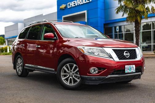 Cayenne Red 2015 Nissan Pathfinder SL