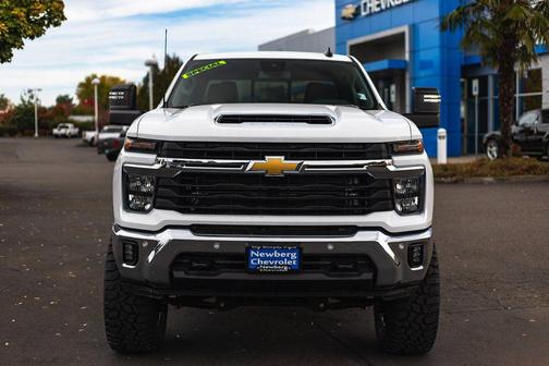 2025 Chevrolet Silverado 3500 LT