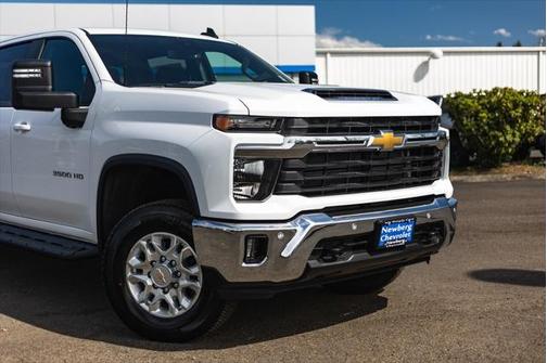 2025 Chevrolet Silverado 3500 LT