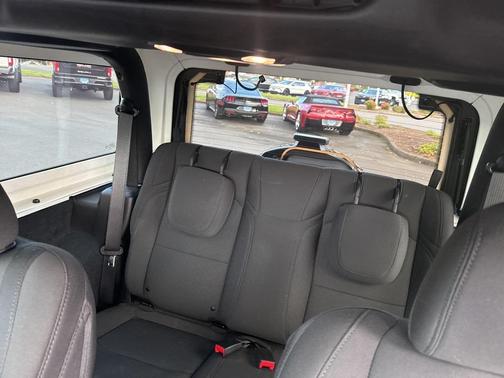 2022 Jeep Wrangler Sport S