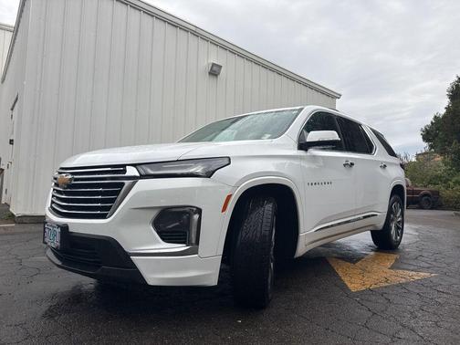 2023 Chevrolet Traverse Premier