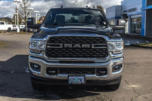 2024 RAM 2500 Big Horn Crew Cab 4x4 6'4' Box