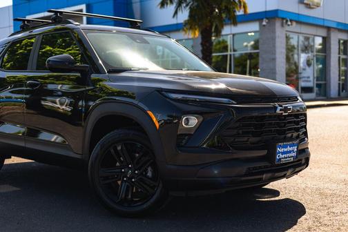Mosaic Black Metallic 2026 Chevrolet Trailblazer LT