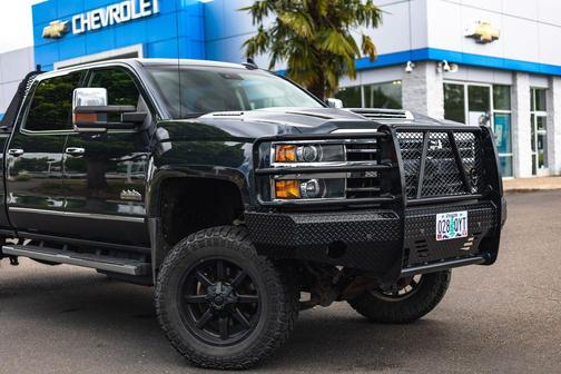 Graphite Metallic 2019 Chevrolet Silverado 3500 High Country