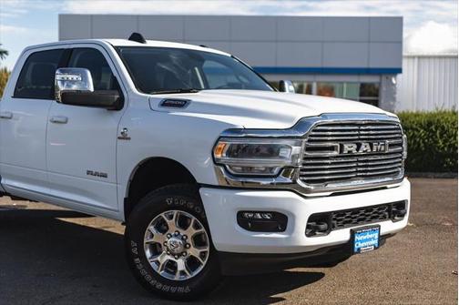2023 RAM 2500 Laramie Crew Cab 4x4 6'4' Box
