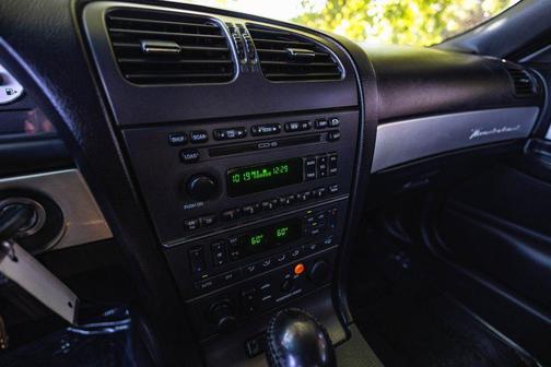 2003 Ford Thunderbird Base