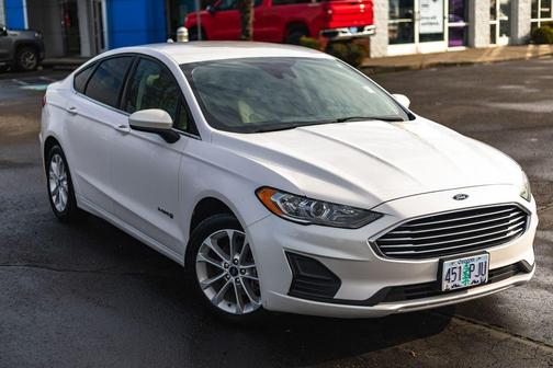 2019 Ford Fusion Hybrid SE