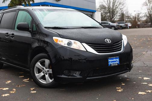 2015 Toyota Sienna LE