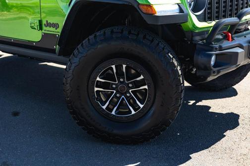 Mojito Clearcoat 2025 Jeep Wrangler Rubicon