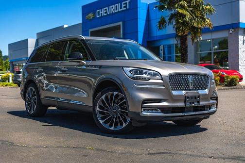 Gold 2020 Lincoln Aviator Reserve AWD