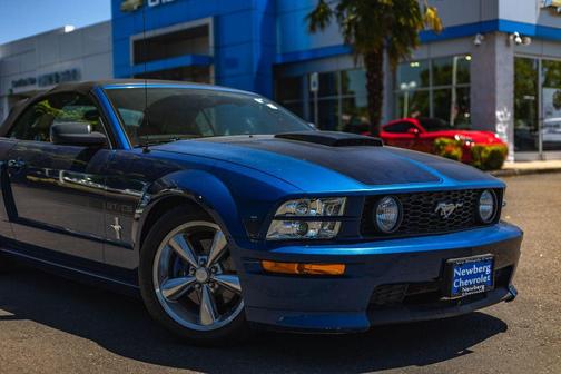 Blue 2007 Ford Mustang GT Premium