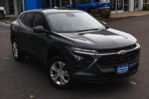 2025 Chevrolet Trax LS