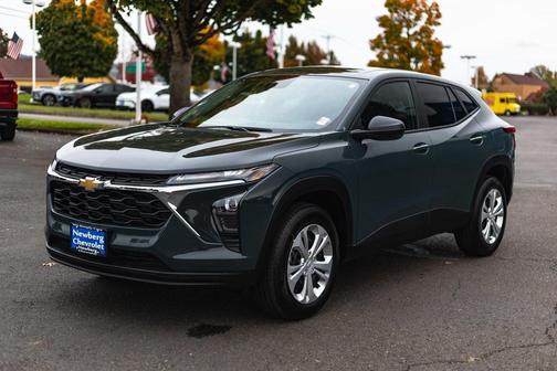 2025 Chevrolet Trax LS