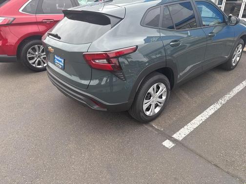 2025 Chevrolet Trax LS