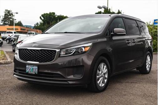2017 Kia Sedona LX