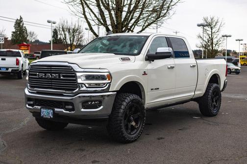 2021 RAM 2500 Laramie Crew Cab 4x4 6'4' Box