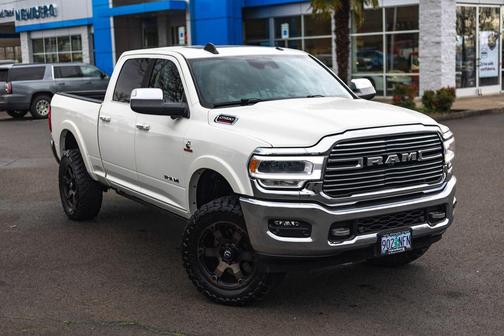2021 RAM 2500 Laramie Crew Cab 4x4 6'4' Box