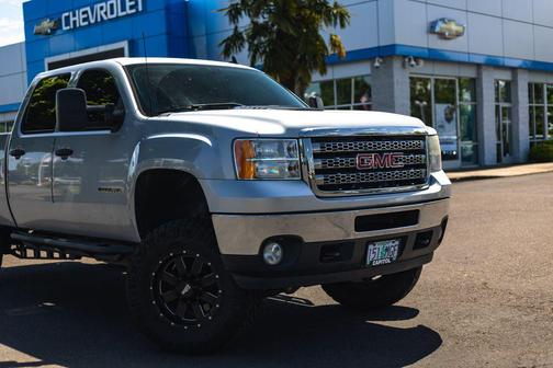 Quicksilver Metallic 2012 GMC Sierra 2500 SLE
