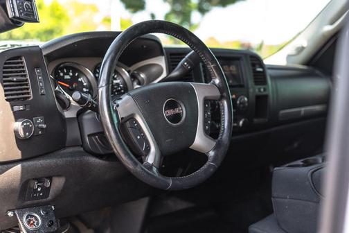 Quicksilver Metallic 2012 GMC Sierra 2500 SLE