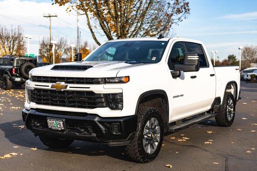 2024 Chevrolet Silverado 2500 Custom