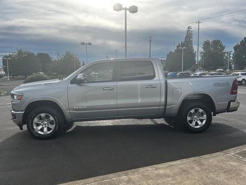 Photo 5 of 39 of 2021 RAM 1500 Laramie