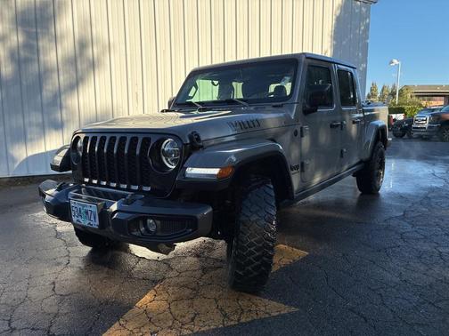 2021 Jeep Gladiator Willys 4x4