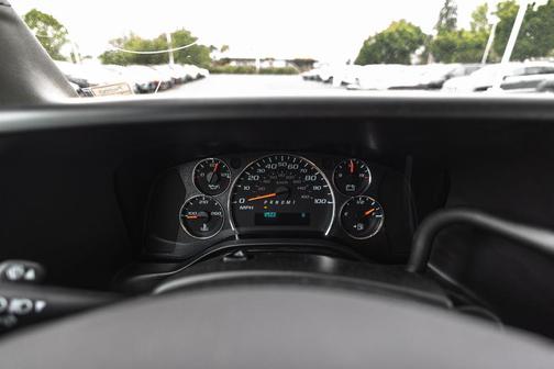 Summit White 2025 Chevrolet Express 3500 RWD 3500 Extended Wheelbase LT