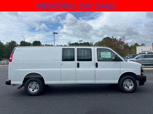 Summit White 2025 Chevrolet Express 2500 Work Van