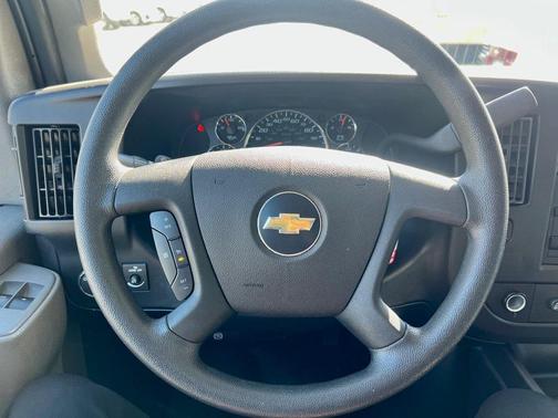 2022 Chevrolet Express 2500 RWD 2500 Regular Wheelbase WT